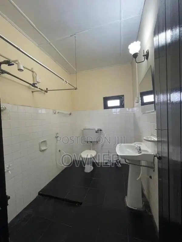 Upstair House For Rent in Nugegoda