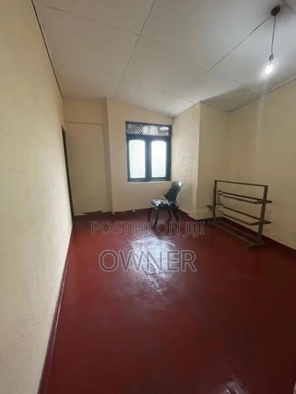Upstair House For Rent in Nugegoda