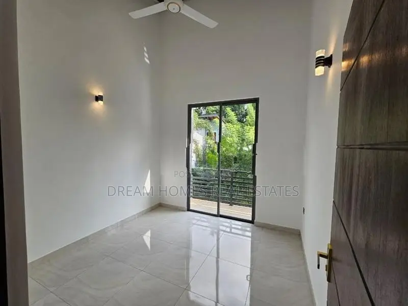 Brand New Luxury 4BR House for Sale – Kottawa, Siddamulla