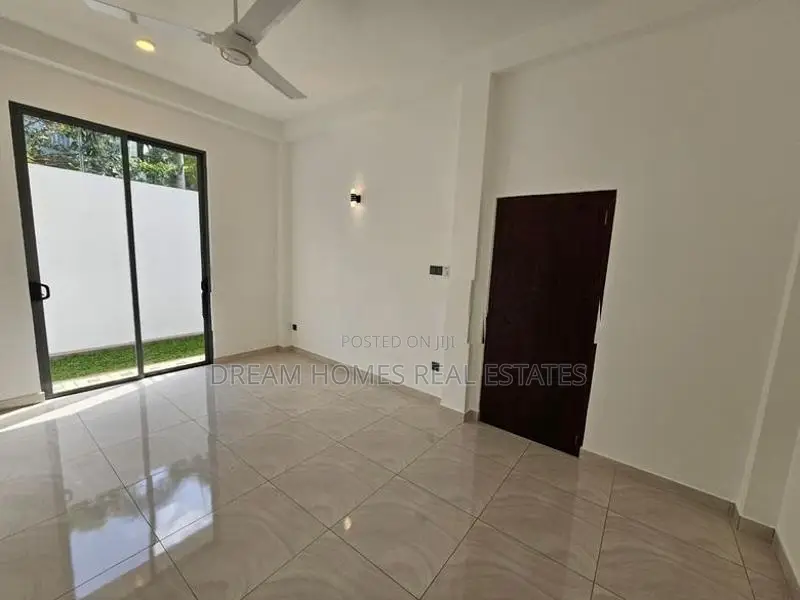Brand New Luxury 4BR House for Sale – Kottawa, Siddamulla