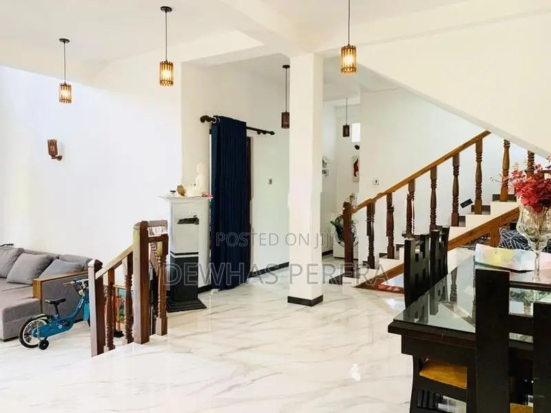 2 Storey Luxury House Delpe Juntion Ragama