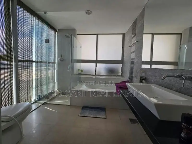 The Emperor- 02 Bedroom Apartment for Rent in Colombo 03 (A4455)