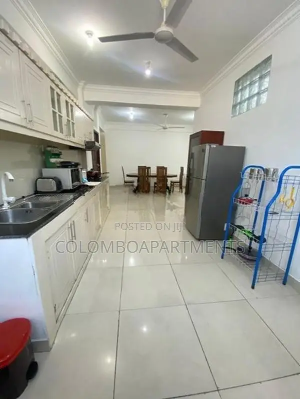 Long-Term Apartment Rental Available in Colombo 05. Code: (CSMP201)