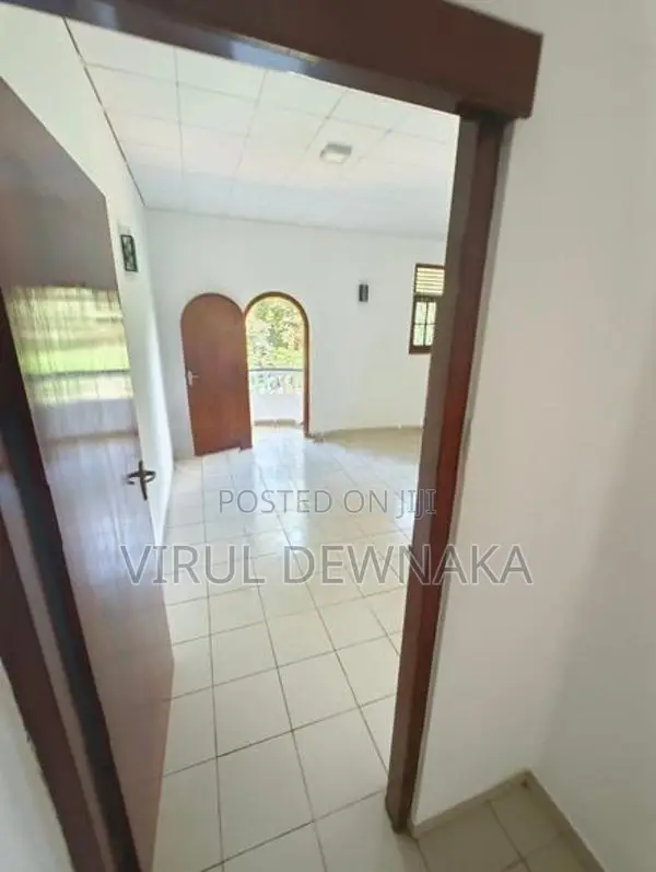 Renovated 4-Bedroom Two-Storey House For Rent in Paddinoruwa, Galle