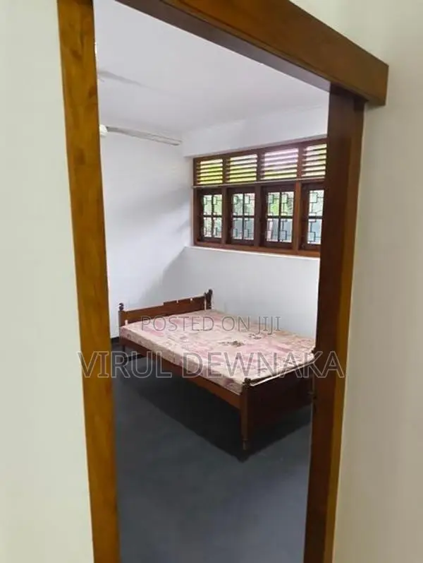 Renovated 4-Bedroom Two-Storey House For Rent in Paddinoruwa, Galle