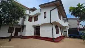 Kirulapone : 4-BR (10P) 2-Storey House for Rent