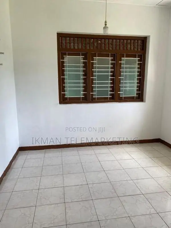 House with Land for Sale – Brandiyawatte Road, Wellampitiya