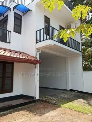 2 Storey House for Sale in Piliyandala Kahapola - EH414