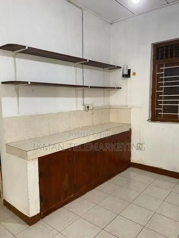 House with Land for Sale – Brandiyawatte Road, Wellampitiya