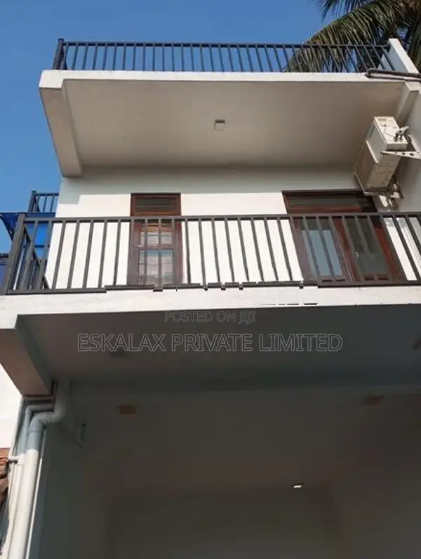 2 Storey House for Sale in Piliyandala Kahapola - EH414