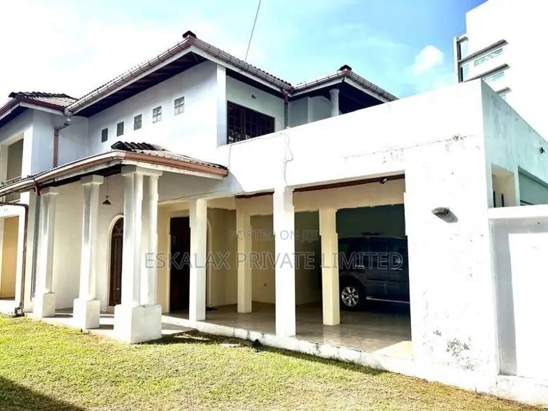 2 Storey House for Rent in Battaramulla - EH409