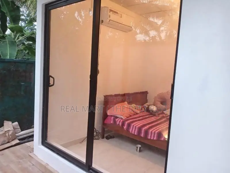 Pannipitiya : 4-BR (12P) Single-Storey House for Sale
