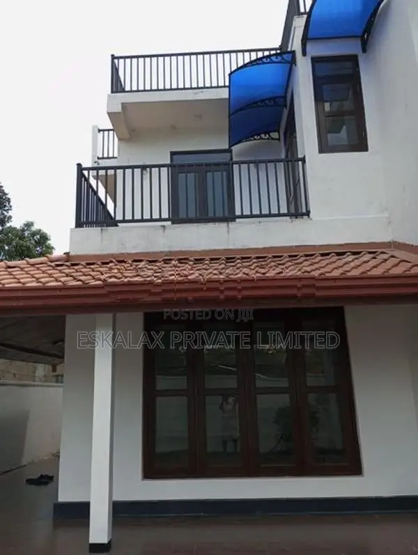 2 Storey House for Sale in Piliyandala Kahapola - EH414
