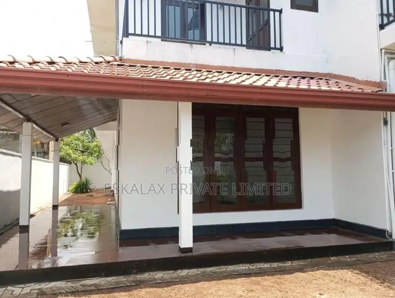 2 Storey House for Sale in Piliyandala Kahapola - EH414