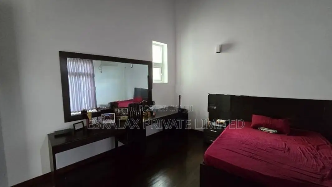2 Storey House for Sale in Temple Road, Talawathugoda - EH380