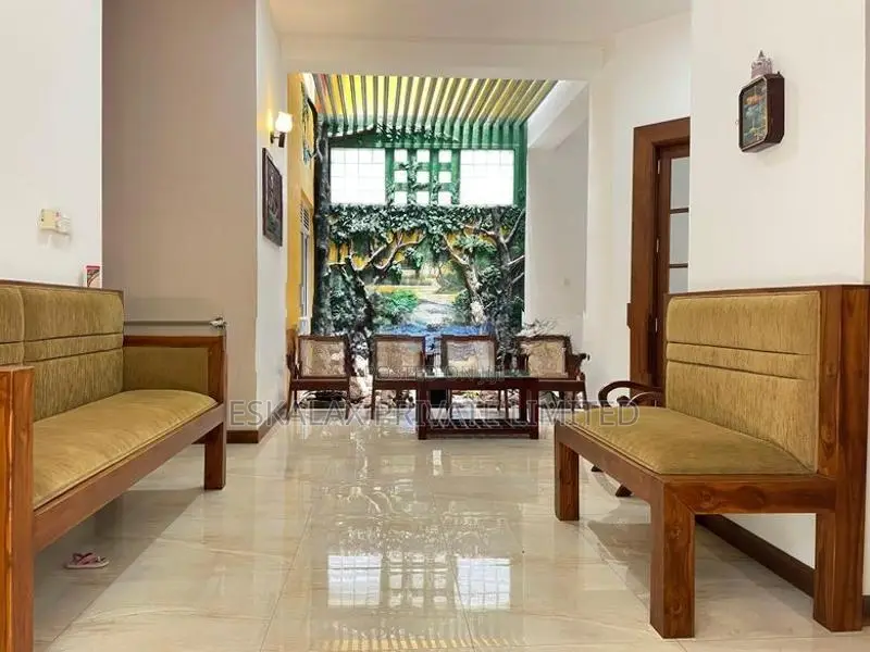 3 Storey 11BR House for Sale in Rajagiriya - EH357