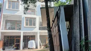 WELIGAMA : 8000 SQFT (33.5P) HOTEL & APARTMENTS FOR SALE
