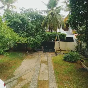 NUGEGODA : 3-BR (25.75P) HOUSE FOR SALE
