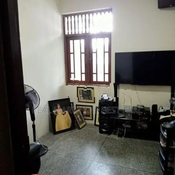 NUGEGODA : 3-BR (25.75P) HOUSE FOR SALE