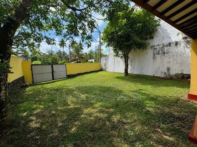 House for Sale in Athurugiriya Millennium City