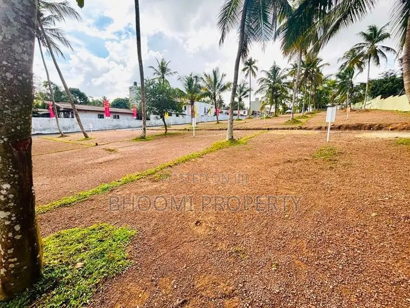 Brand New Land Plots Near 120 Road Ds