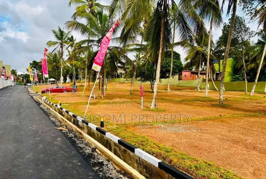 Kesbewa 120 Road Brand New Land Ds