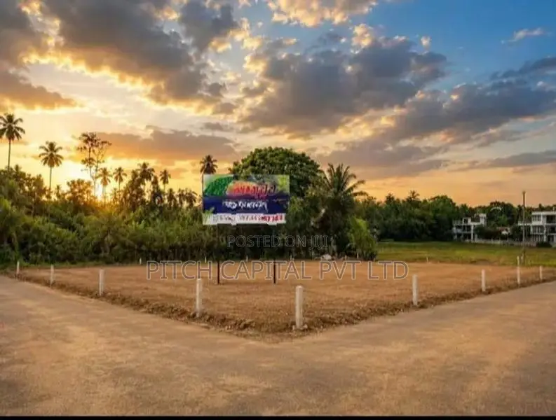 kahathuduwa අධිවේගී පිවිසුමට ආසන්නයෙන් පදිංචියට අගනා බිම්කොටස්