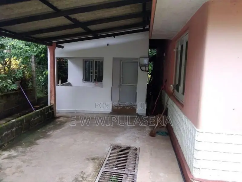 HOUSE for SALE in SEEDUWA