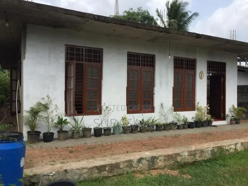 House for Sale in Weliveriya