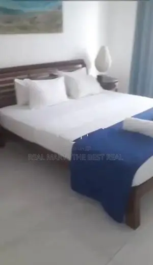 MOUNT LAVINIA : 2-BR (1240 SQFT) OCEAN VIEW FURNISHED APARTMENT FOR SA