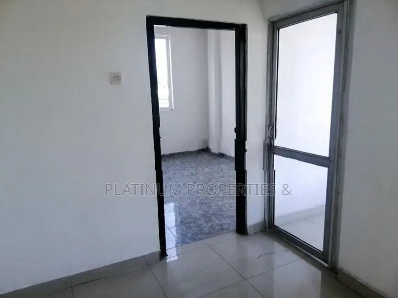 3-Story Commercial Building For Sale In Piliyandala Town - Moratuwa Ro