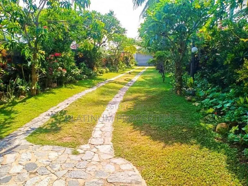 67P Super Luxury Villa Type House For Sale In Moratuwa Lunawa