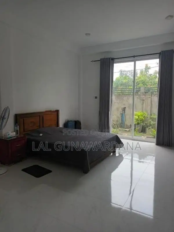 A House for Renting in Kiribathgoda