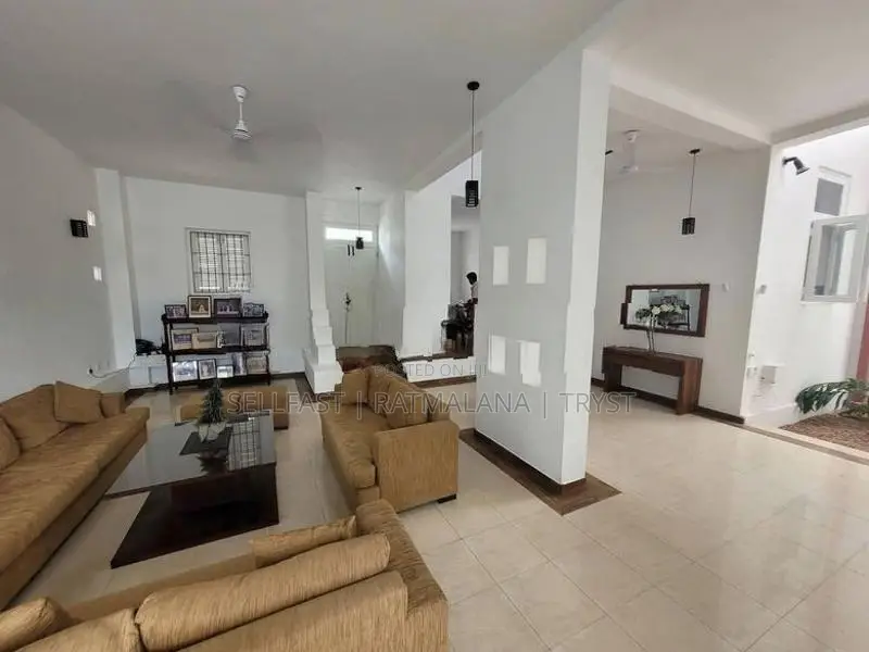 3 STOREY Holiday Bungalow FOR RENT – JA-ELA,