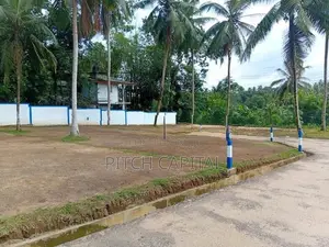 luxury land plot for sale in athurugiriya