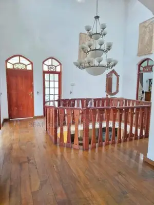 WATTALA : 7-BR (12P) 3-STOREY LUXURY HOUSE FOR RENT