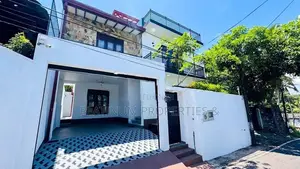 Solar Powerd Luxury 2-Storey Furnished House for Sale in Piliyandala