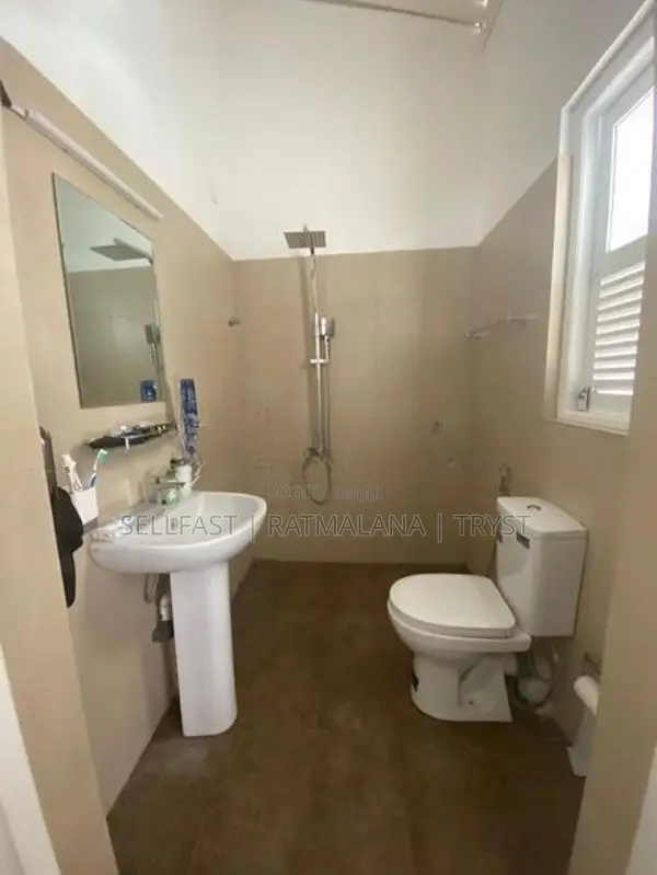 3 STOREY Holiday Bungalow FOR RENT – JA-ELA,