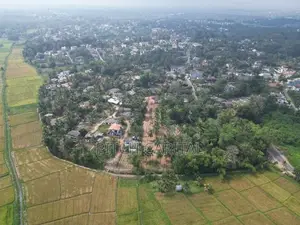 Luxury Lands For Sale - Athurugiriya