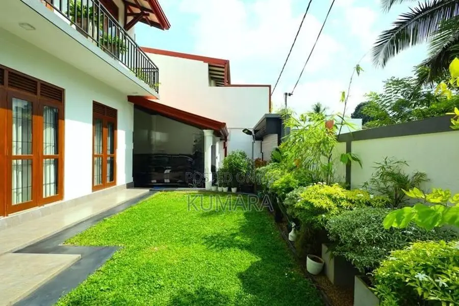 Eye catching |House for sale in Meegoda