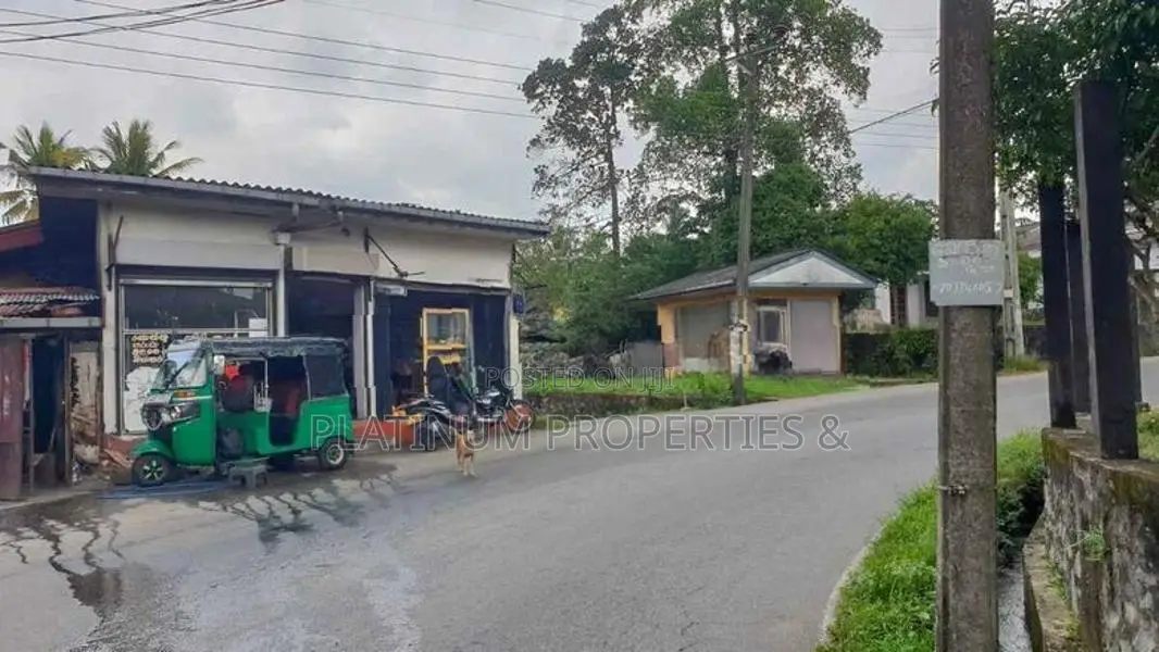 10P Land For Sale In Malabe Kahanthota Road