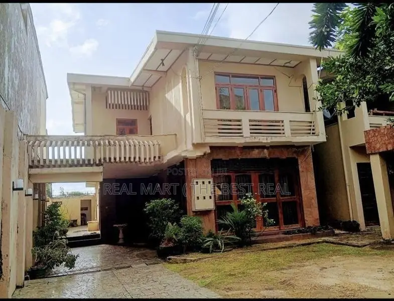 MOUNT LAVINIA : 5-BR (10P) SEMI-FURNISHED HOUSE FOR RENT