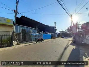 20.8P Commercial Land With Warehouse For Sale Nugegoda Thalapathpitiya