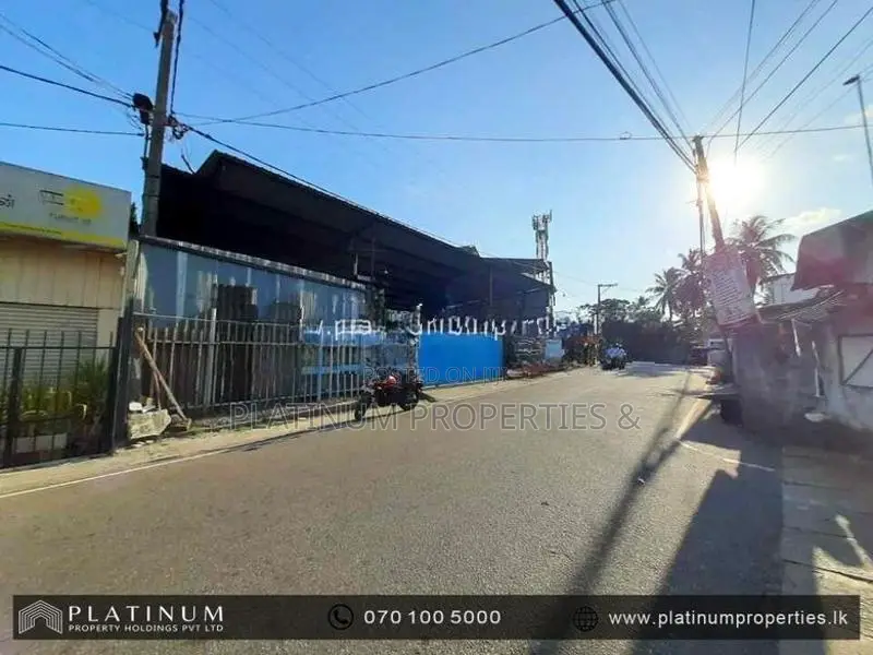 20.8P Commercial Land With Warehouse For Sale Nugegoda Thalapathpitiya