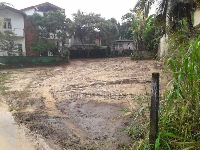 10.4 Perches Lands For Sale In Athurugiriya Habarakada
