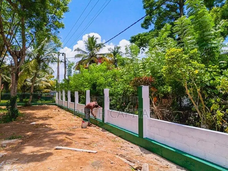 මිදිගම සංචාරක පාරාදීසයෙන් වටිනා බිම්කොටස් විකිණීමටඇත