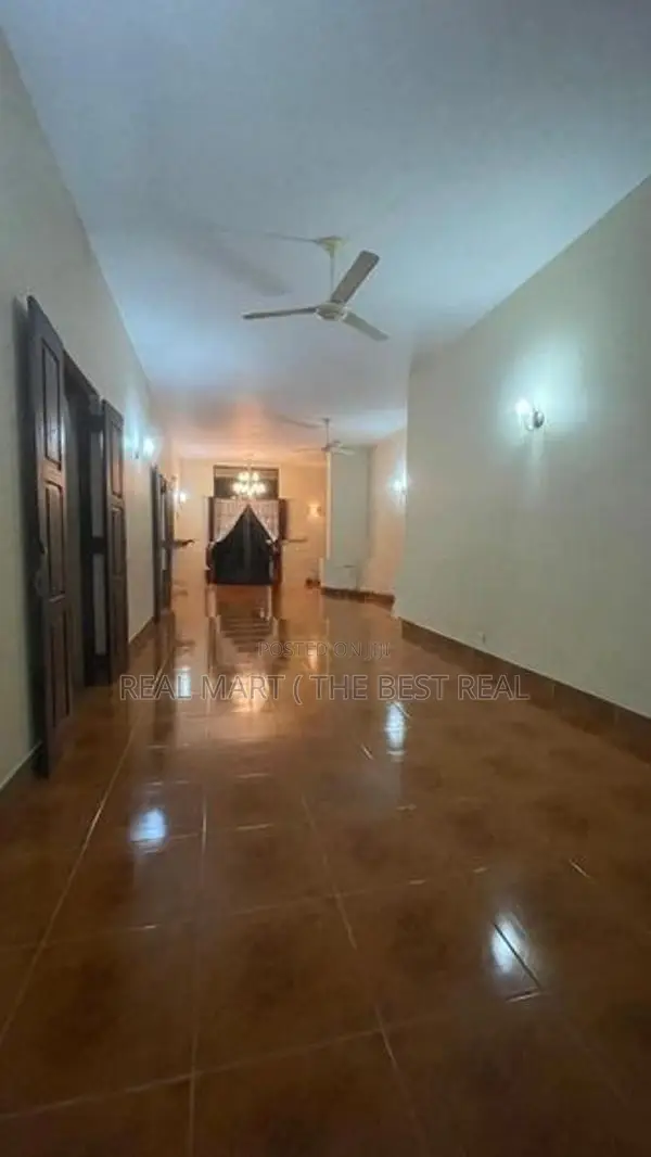 DEHIWALA : 8-AC-BR (24P) SPACIOUS HOUSE FOR RENT