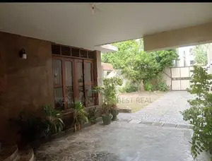MOUNT LAVINIA : 5-BR (10P) SEMI-FURNISHED HOUSE FOR RENT
