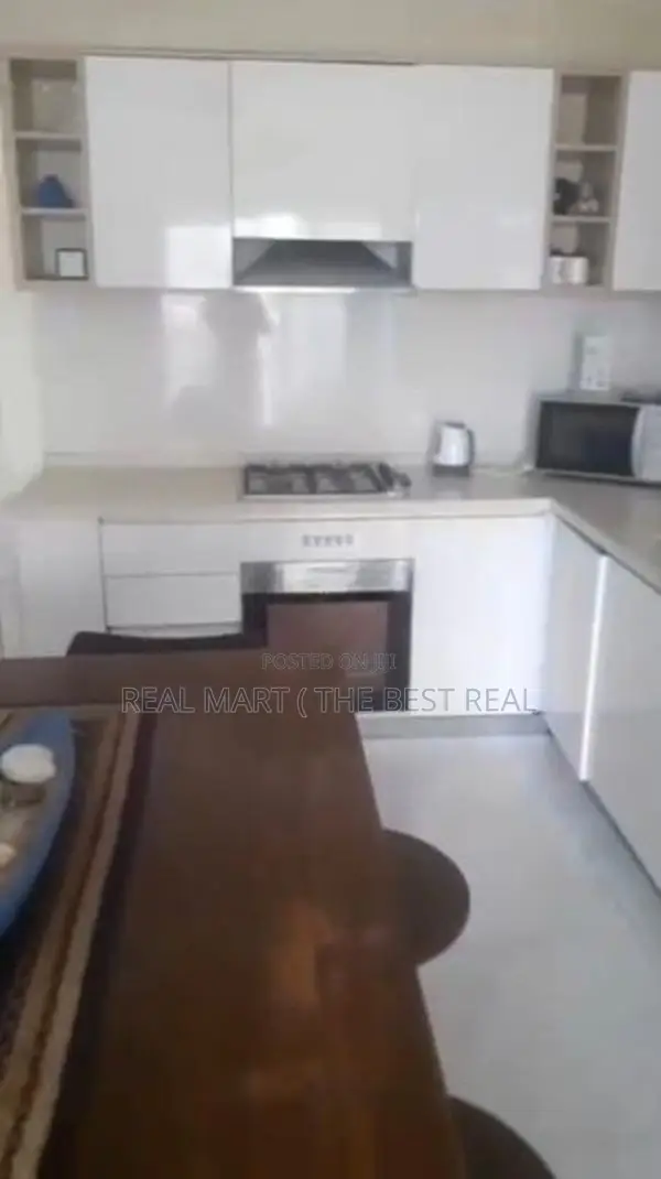 MOUNT LAVINIA : 2-BR (1240 SQFT) OCEAN VIEW FURNISHED APARTMENT FOR SA