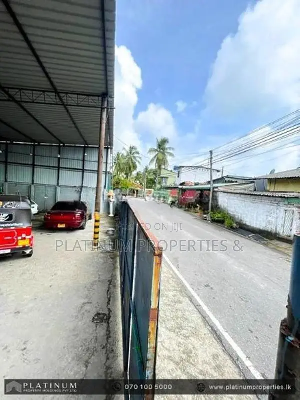20.8P Commercial Land With Warehouse For Sale Nugegoda Thalapathpitiya